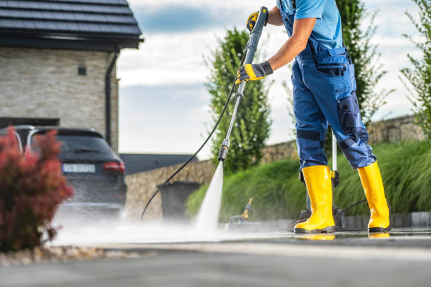 Professional Pressure Washing Services in Paramount, CA